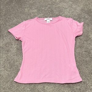 Pink tee sz: medium